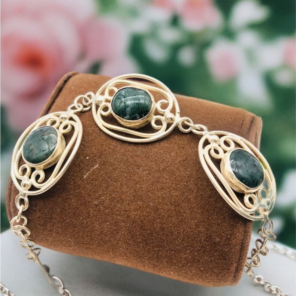 Vintage Natural Green Jade Cabochon Sterling Silver Bracelet